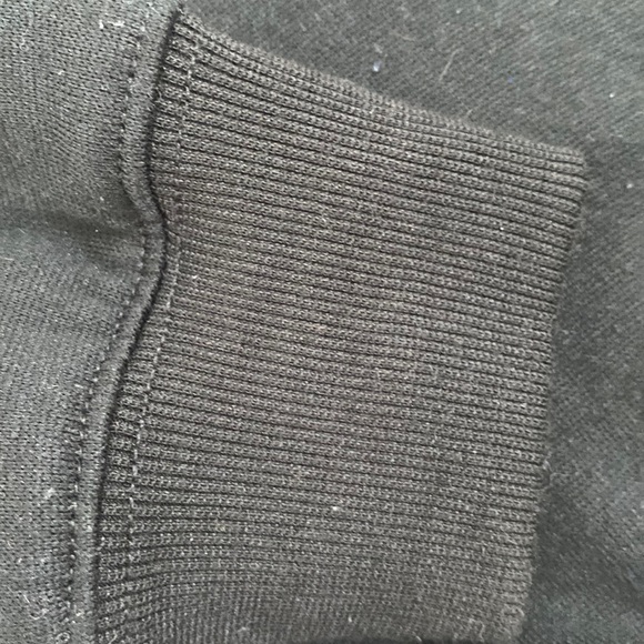 Graphic airplane mode sweatshirt. Medium great shape - Picture 4 of 4